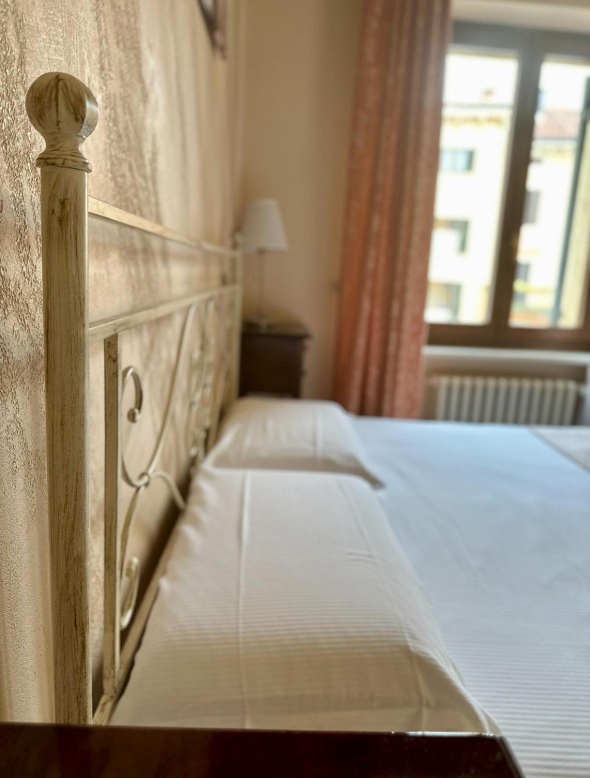 Relais Ponte Pietra Bed and Breakfast Verona Esterno foto
